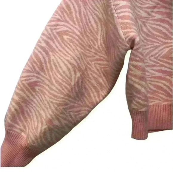 NWOT BCBG Generation Women’s Cropped Cardigan Pink And White Tiger Print… - Picture 6 of 10